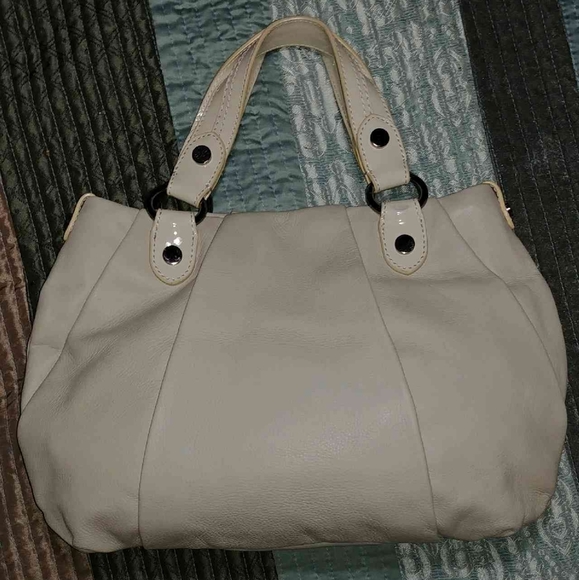 Vera Wang Ivory leather handbag - Picture 3 of 6
